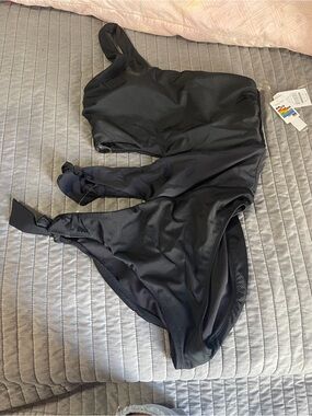 One-Shoulder Black Women's Swim Jumpsuit